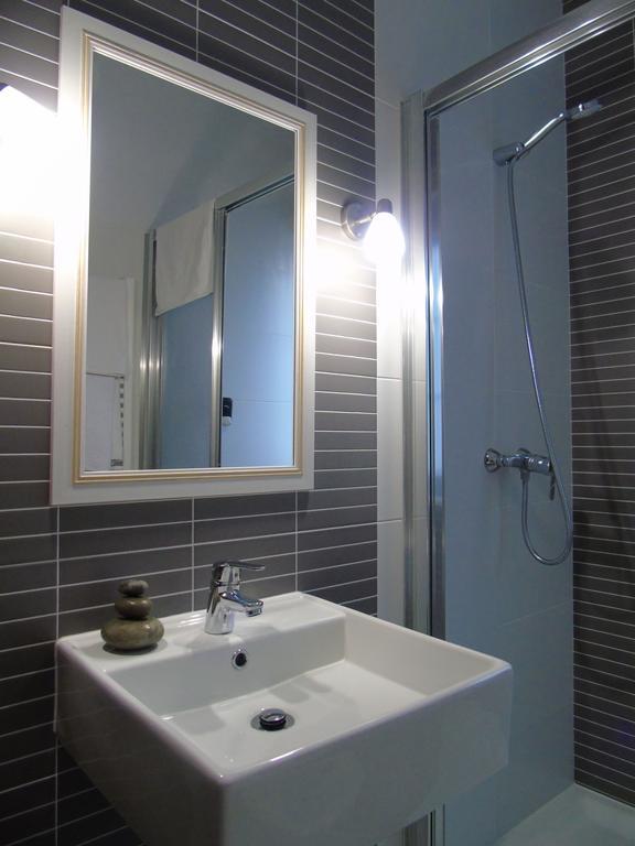 Hotel Bruselas A Guarda Ngoại thất bức ảnh